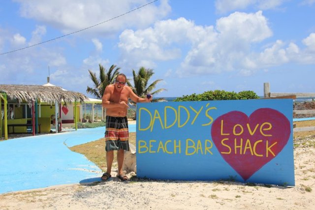 m_Daddys Beach Bar