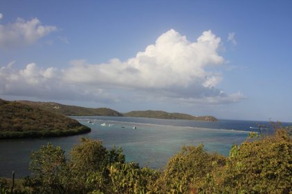 m_View of Reef at Entrance Ens Honda