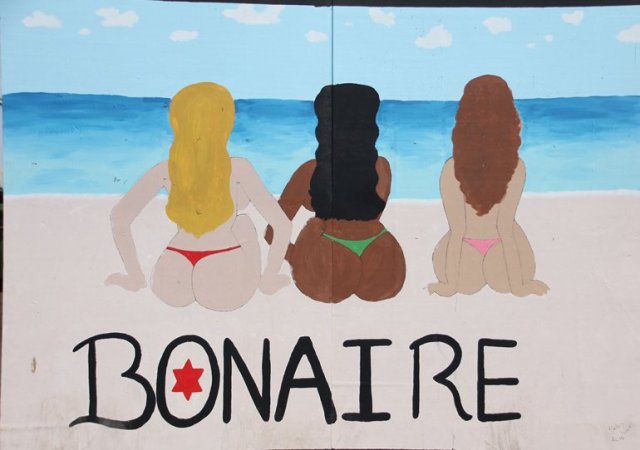 m_Bonaire Bums