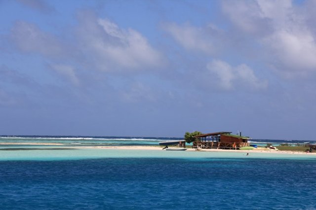 m_Restaurant Francis Cay