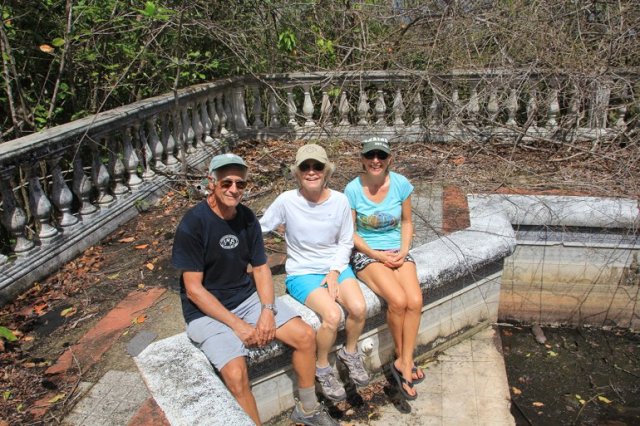 m_Ted Barbara and Susie