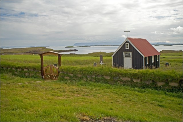 4658-church-at-breidafjordur