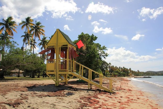 m_beach-hut-boqueron