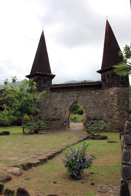 m_Cathedral entrance