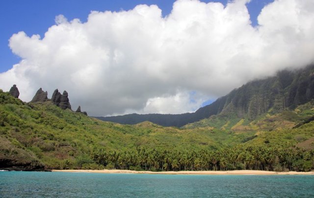 m_Lunch stop N Nuku Hiva copy